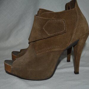 $595 Sz 38 7.5 Pedro Garcia Brown Suede Peep Toe Ankle Booties 4.5" Heels